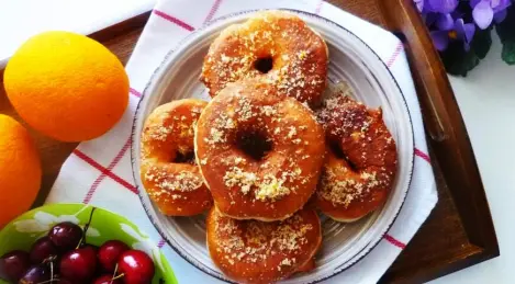 Yeast donuts in a pan