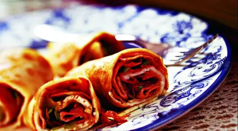 Tortilla con jamón y pimiento dulce