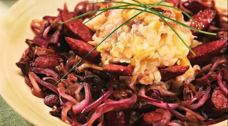 Hunting sausages with mushrooms