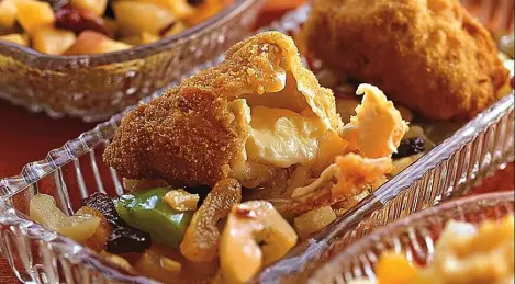 Gegrillter Brie mit Tomaten-Chutney