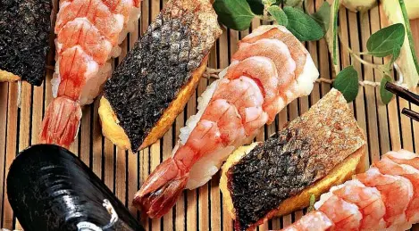 Sushi nigiri aux crevettes