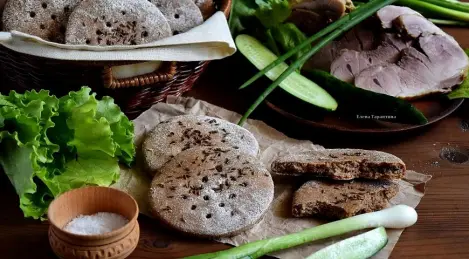 Panes planos magros de centeno