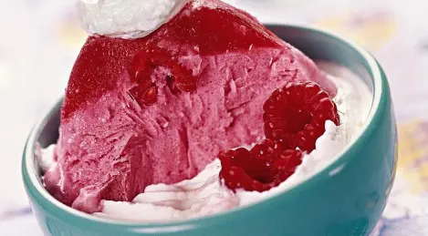 Raspberry parfait