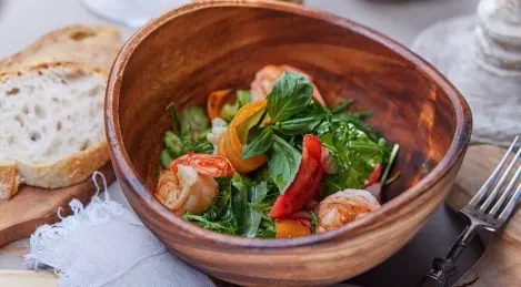 Salad with langoustines