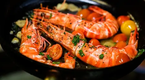 Camarones fritos con ajo