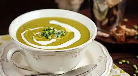 Dry green pea soup