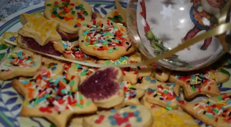 Cottage cheese cookies in confectionery dressing