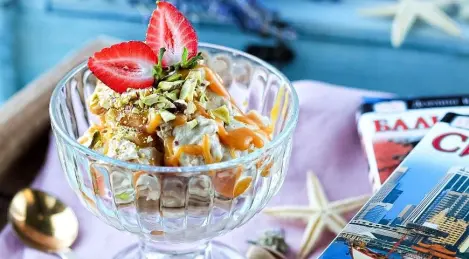 Helado helado de plátano y mantequilla de maní