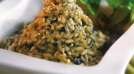 Risotto with spinach and pesto