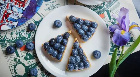Tartlet with blueberries