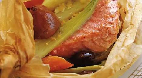 Saumon au fenouil cuit en papillote