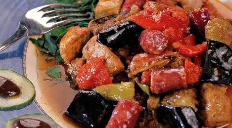 Spetsofai (stew with sausages and pork)