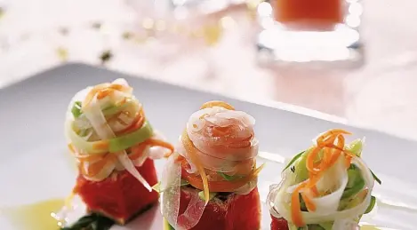 Tranches de thon aux spaghettis de légumes