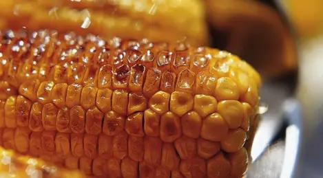 Corn with garlic butter