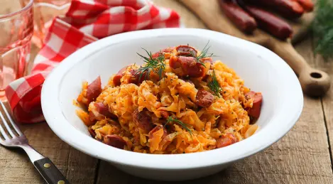 Solyanka dal giovane cavolo