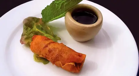 Petits pains chauds au porc haché