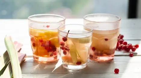 Compote of rhubarb, apples and currants for the winter