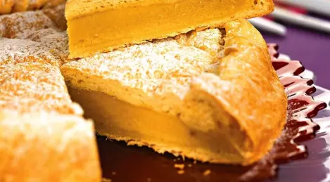 Almond Cake ("Magi Cake")