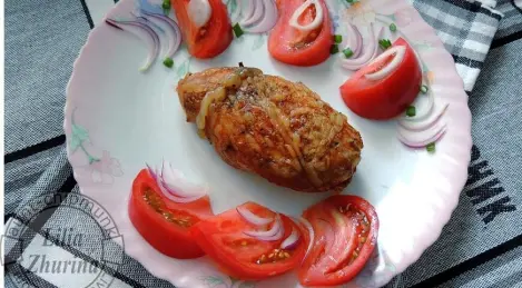 Chicken breast baked in lamb omentum