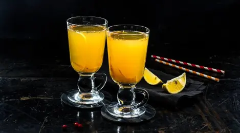 Grog with black pepper