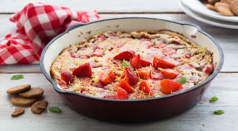 Sweet omelette with strawberries