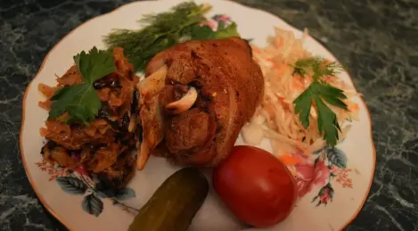 Stinco al forno con cavolo