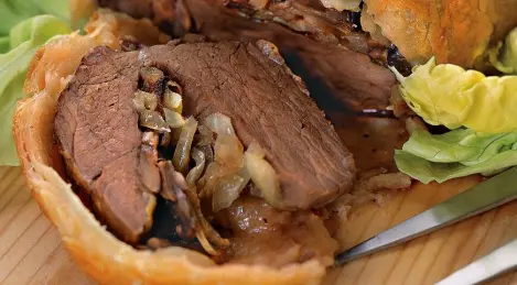 Meat in a puff with mushrooms