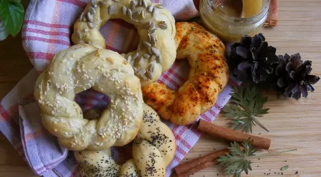 Trenzas picantes con patatas y hierbas francesas