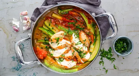 Courgettes braisées au poulet