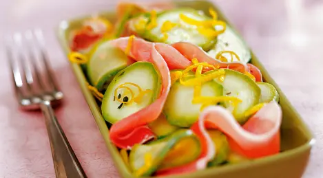 Marinated zucchini salad