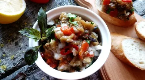 Caviar de berenjena asada