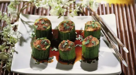 Concombres farcis frits