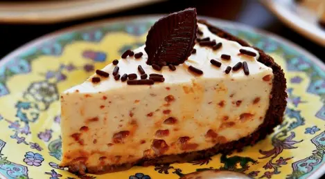 Cheese cake with chocolate bars