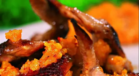 Chicken Wings mit Aprikosen-Chutney