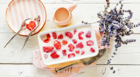 Milk jelly with strawberries