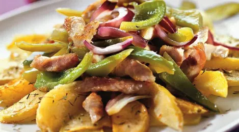 Dinde rôtie aux légumes et aux pommes