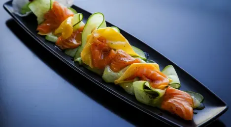 Ceviche de saumon au concombre