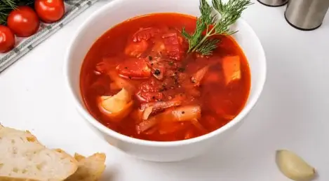 Borscht with tomatoes