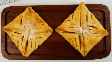 Feuilletés à la confiture de mangue et de pêche