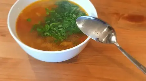 Hausgemachte Kohlsuppe