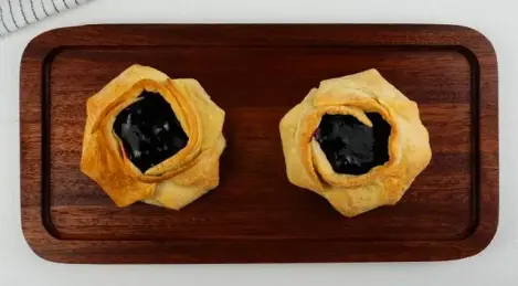 Soufflés à la confiture de myrtilles