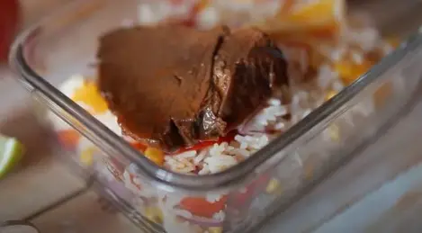 Reissalat mit Gemüse