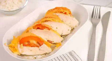 Filet de poulet aux tomates