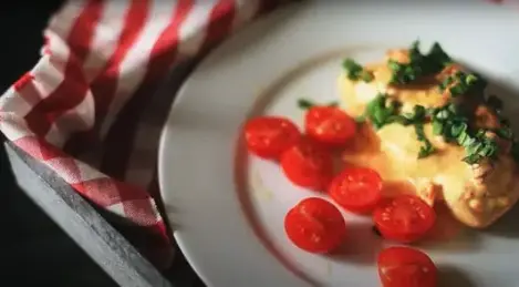 Poitrines de poulet à la sauce tomate crémeuse