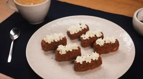 Kartoffelkuchen aus Crackern und Kondensmilch