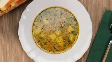 Brodo di pollo con vermicelli