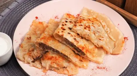 Aserbaidschanische Kutabs