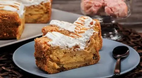 Charlotte con merengue