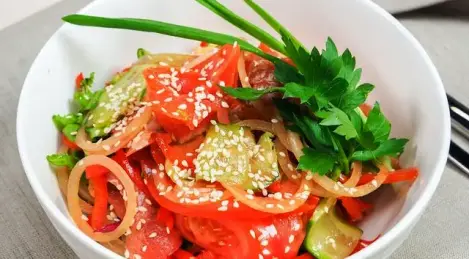 Salad with trout and vegetables