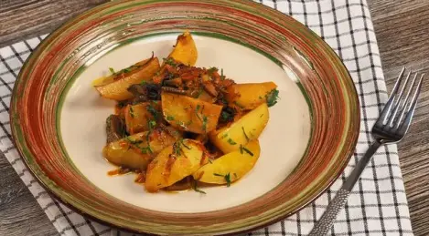 Patatas con setas secas